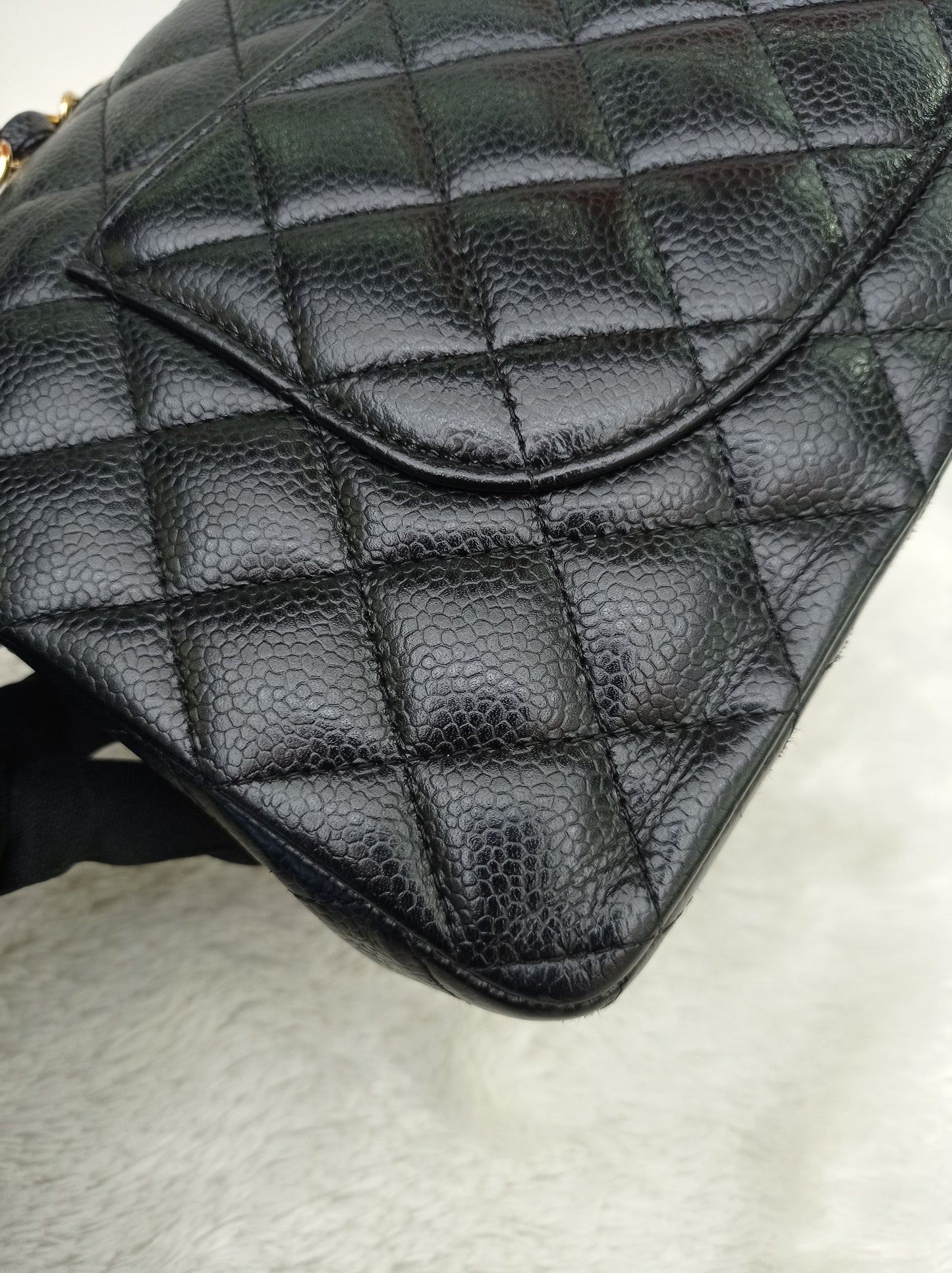 Chanel Medium Caviar Black GHW DF #21