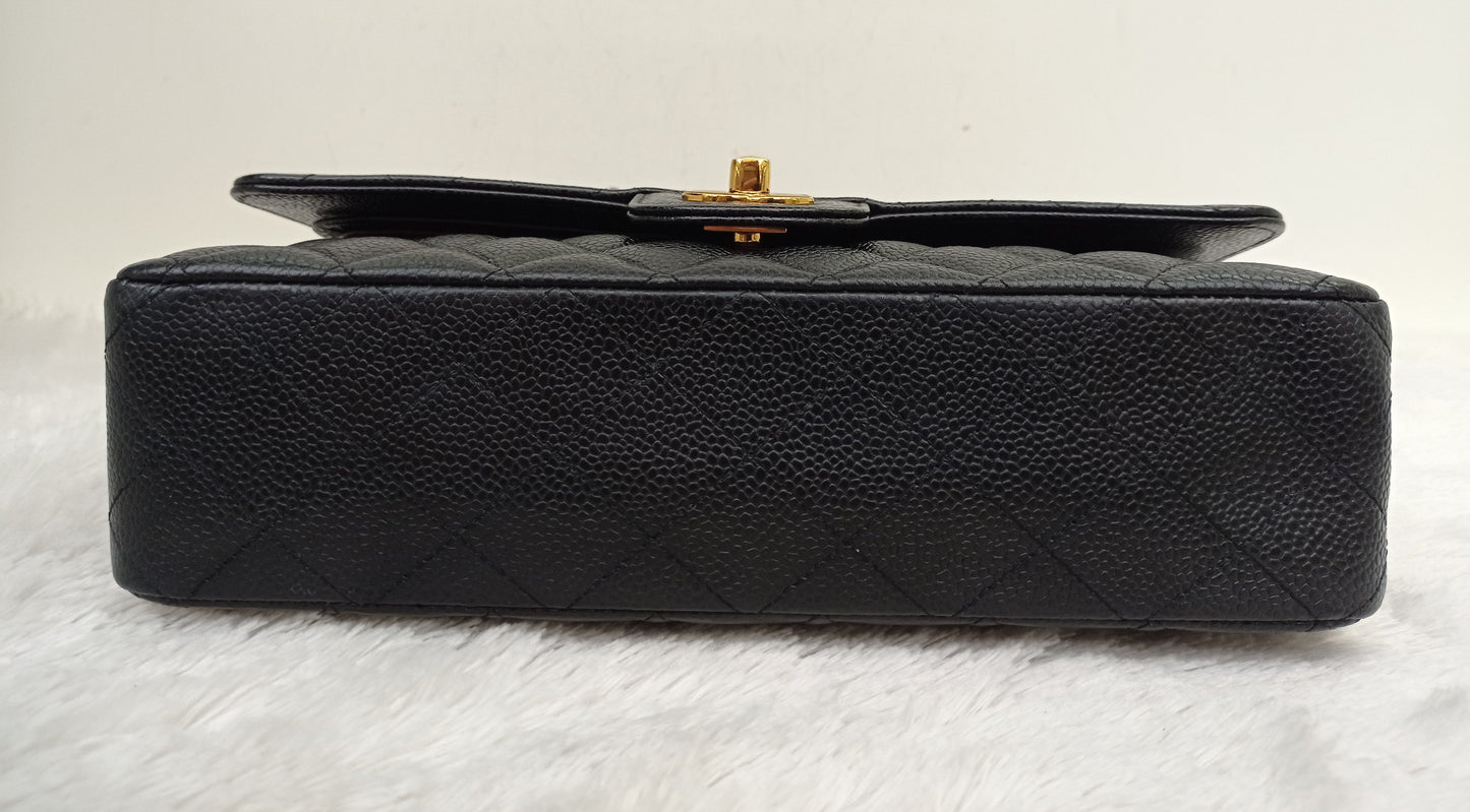 Chanel Medium Caviar Black GHW DF (CHIP)
