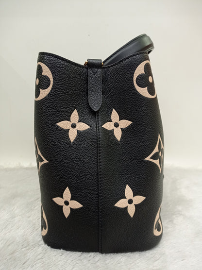 LV Neo Noe MM Monogram Empreinte Noir Creme (CHIP)
