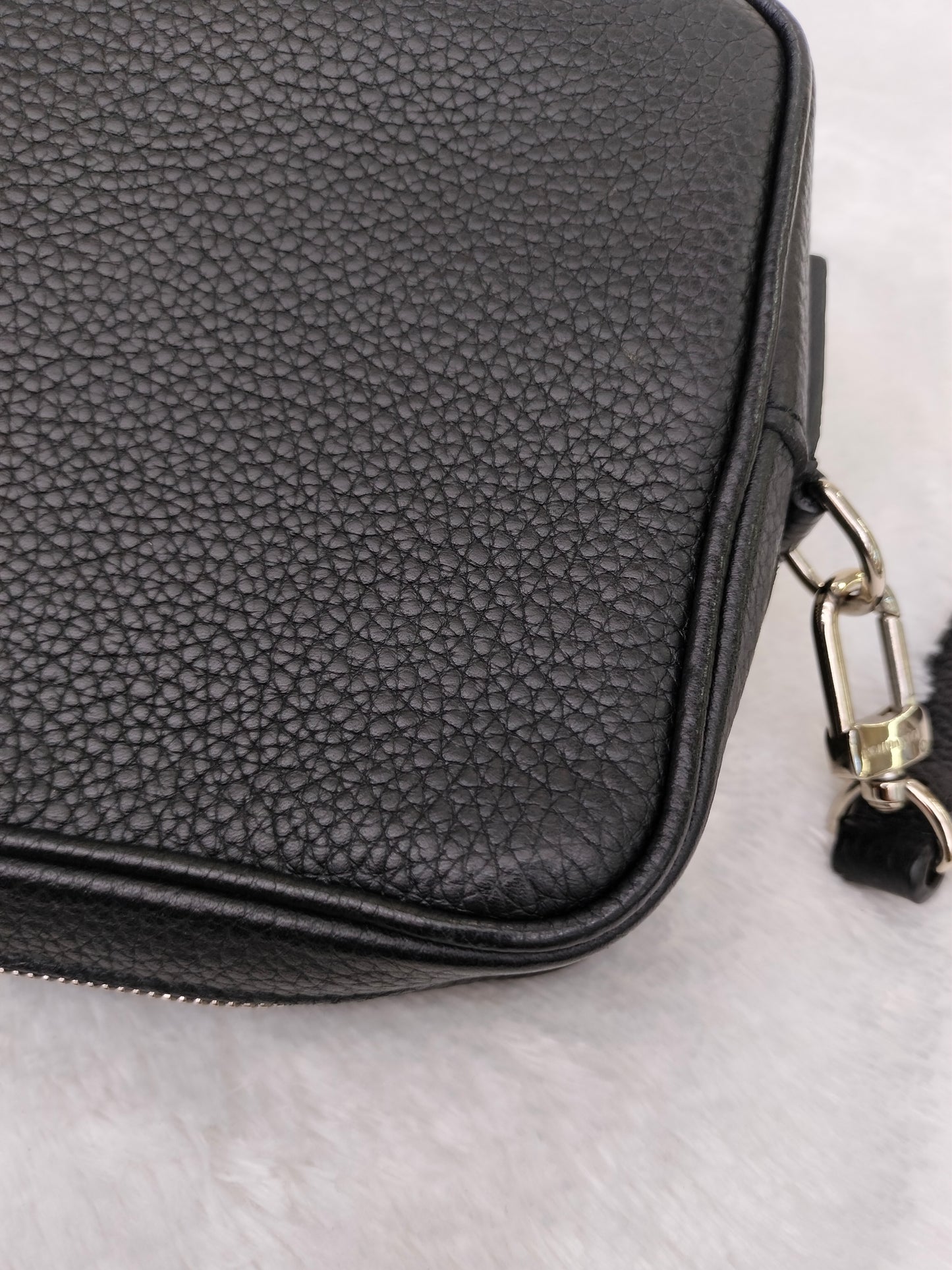 LV Kasai Clutch Grained Black 2019