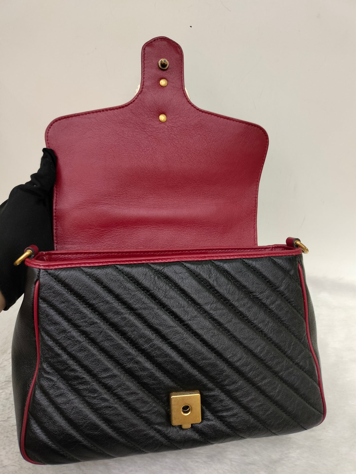 Gucci Marmont Top Handle Medium Black Red GHW