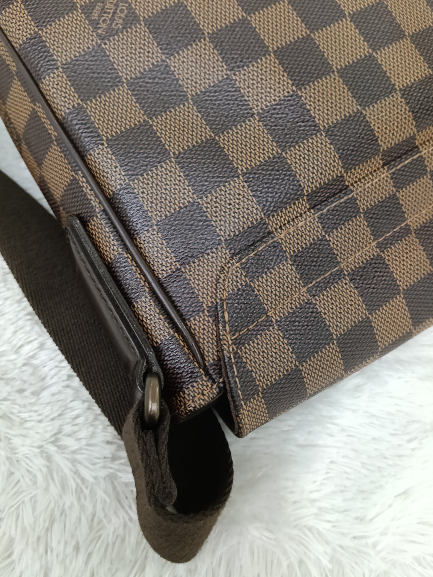 LV District PM Damier