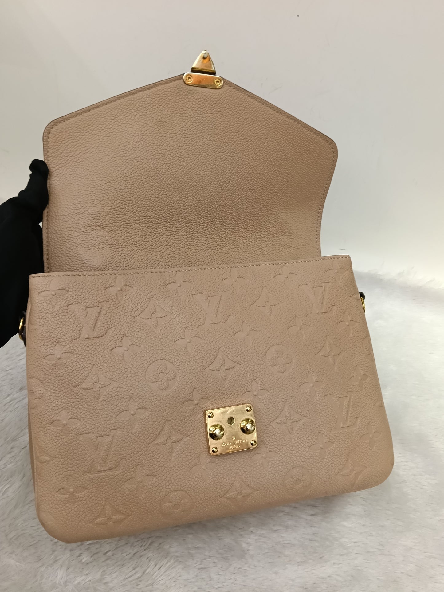 LV Metis Monogram Empreinte Papyrus 2017
