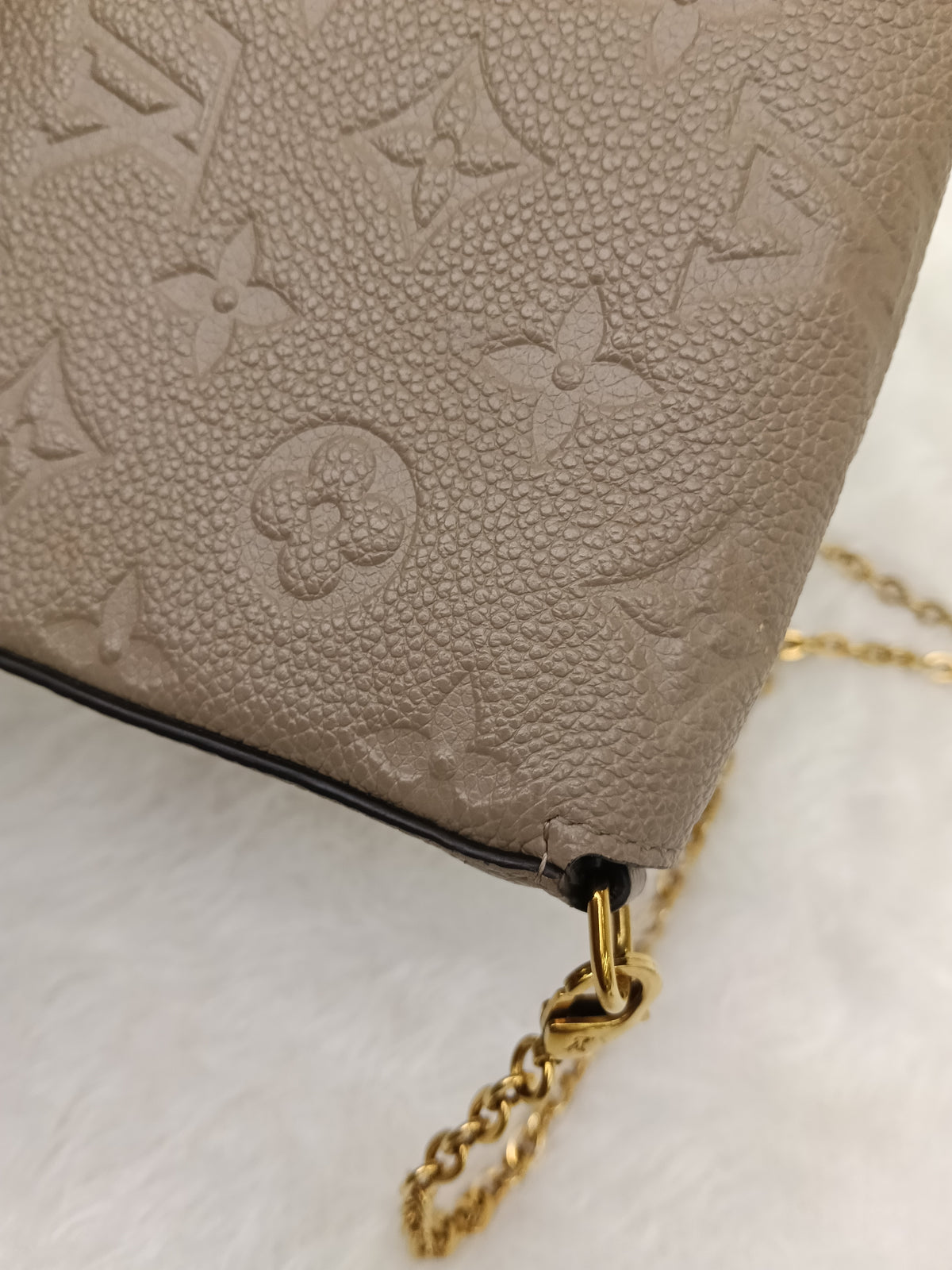 LV Felicie GM Monogram Empreinte Tourterelle 2020