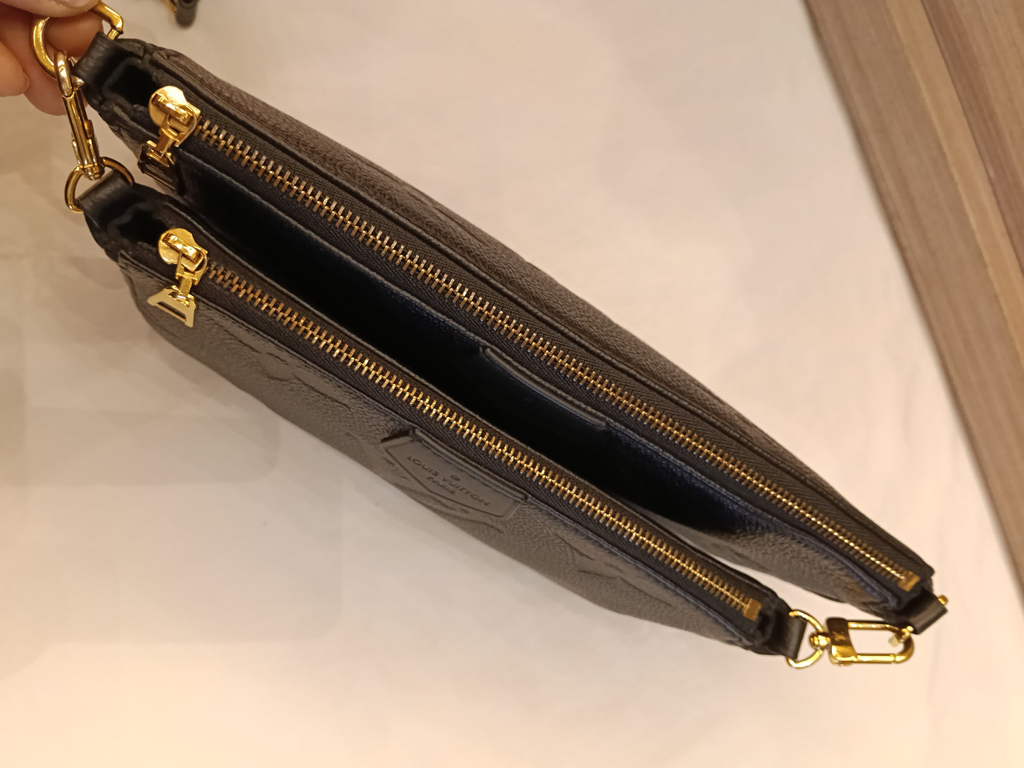 LV Multi Pochette Accesories NV Monogram Empreinte Noir (CHIP)