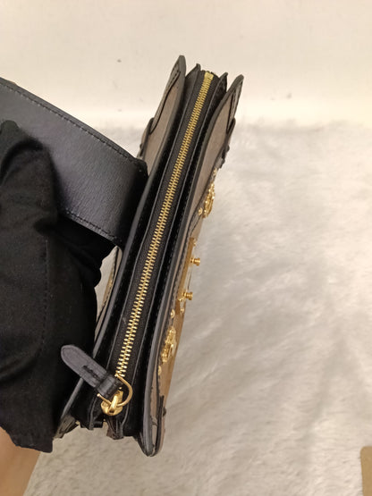 LV Trunk Clutch Monogram Reverse 2019