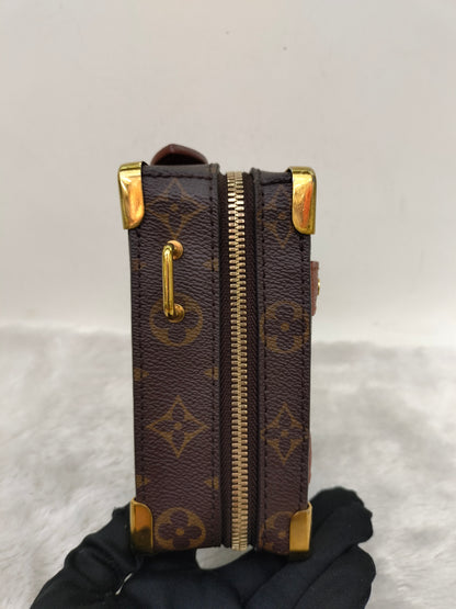 LV Handle Trunk NBA Legacy Monogram (CHIP)