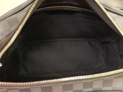LV Sac Leoh Messenger Graphite 2008