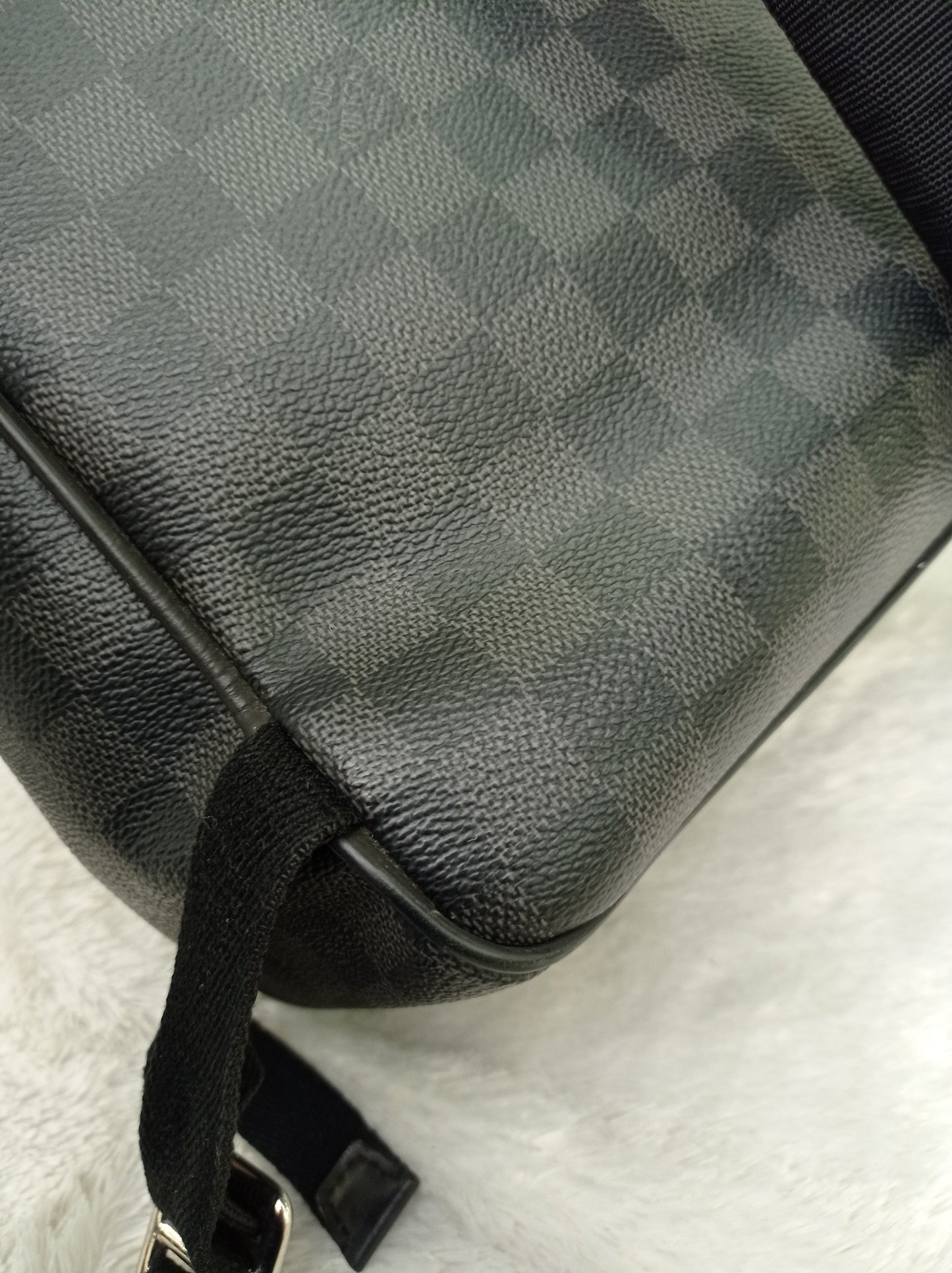 LV Josh Backpack Graphite 2016