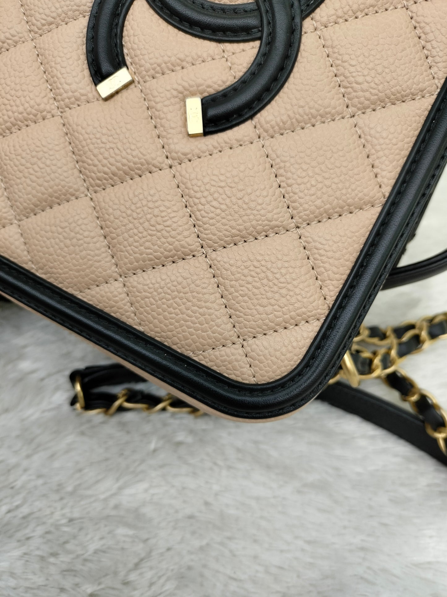Chanel Filigree Vanity Case Medium Caviar Beige Black GHW #26