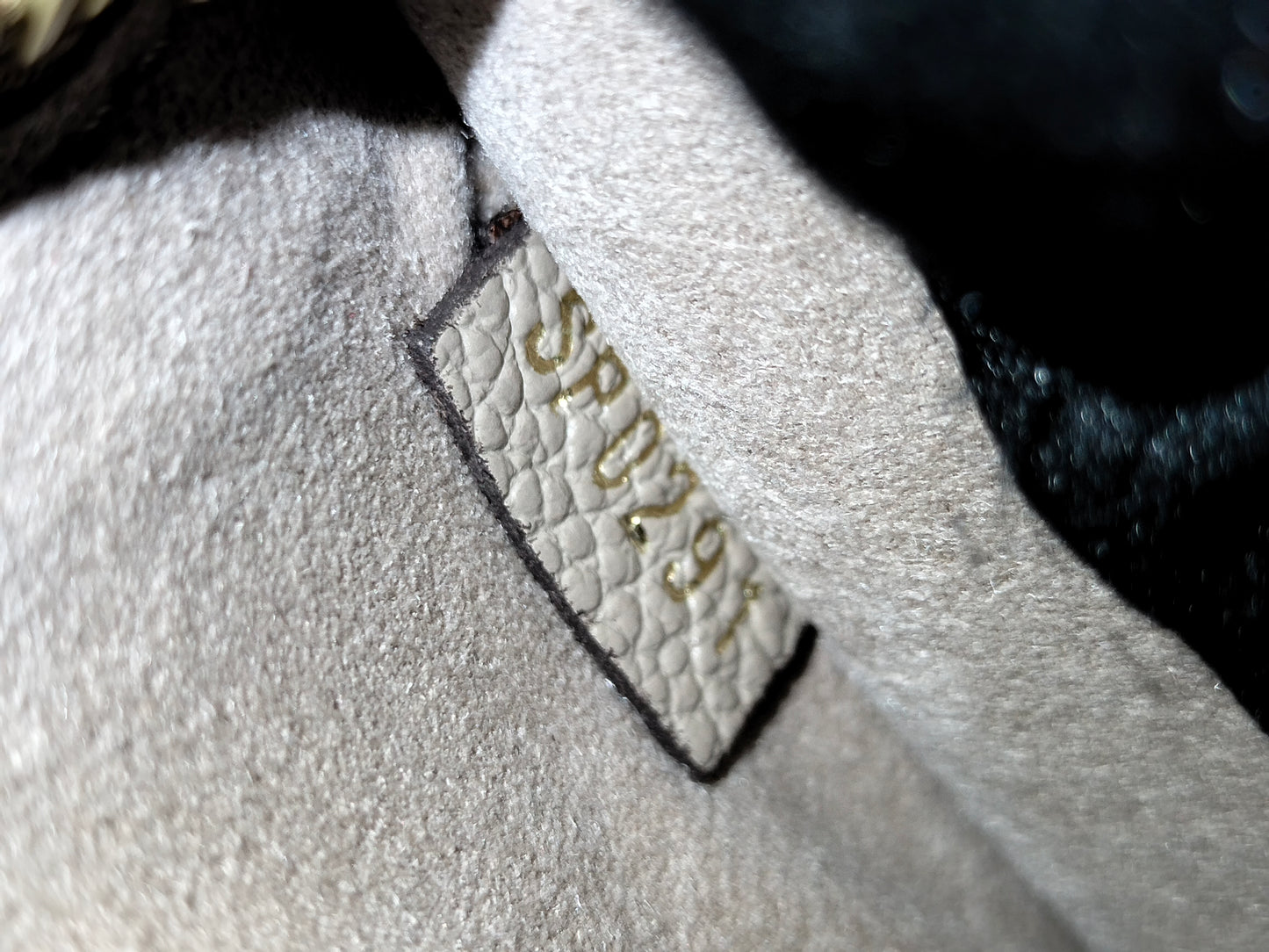 LV Neo Noe MM Monogram Tourterelle Creme 2021