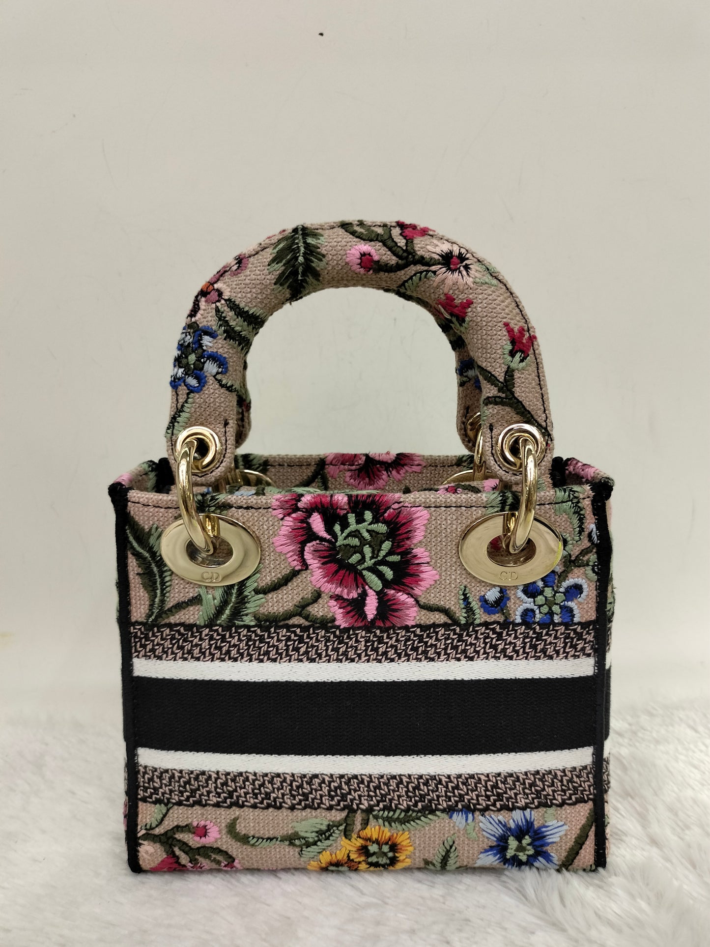 Lady Dior Mini D Lite Embroidered Canvas Mille Fleurs GHW 2023