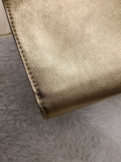 LV Pouch Louise EW Cuir Dore 2015