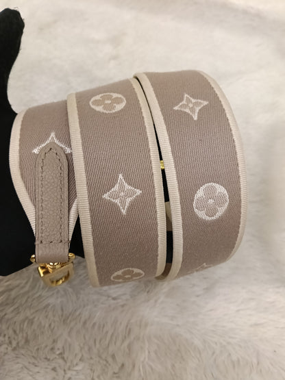 LV Diane PM ST NM Monogram Empreinte Tourterelle Creme 2025 (CHIP)