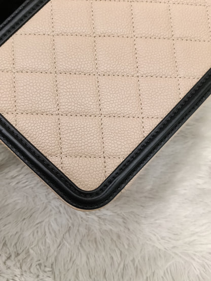 *Neverbeen Used* Chanel Filigree Vanity Case Small Caviar Beige Black GHW #27
