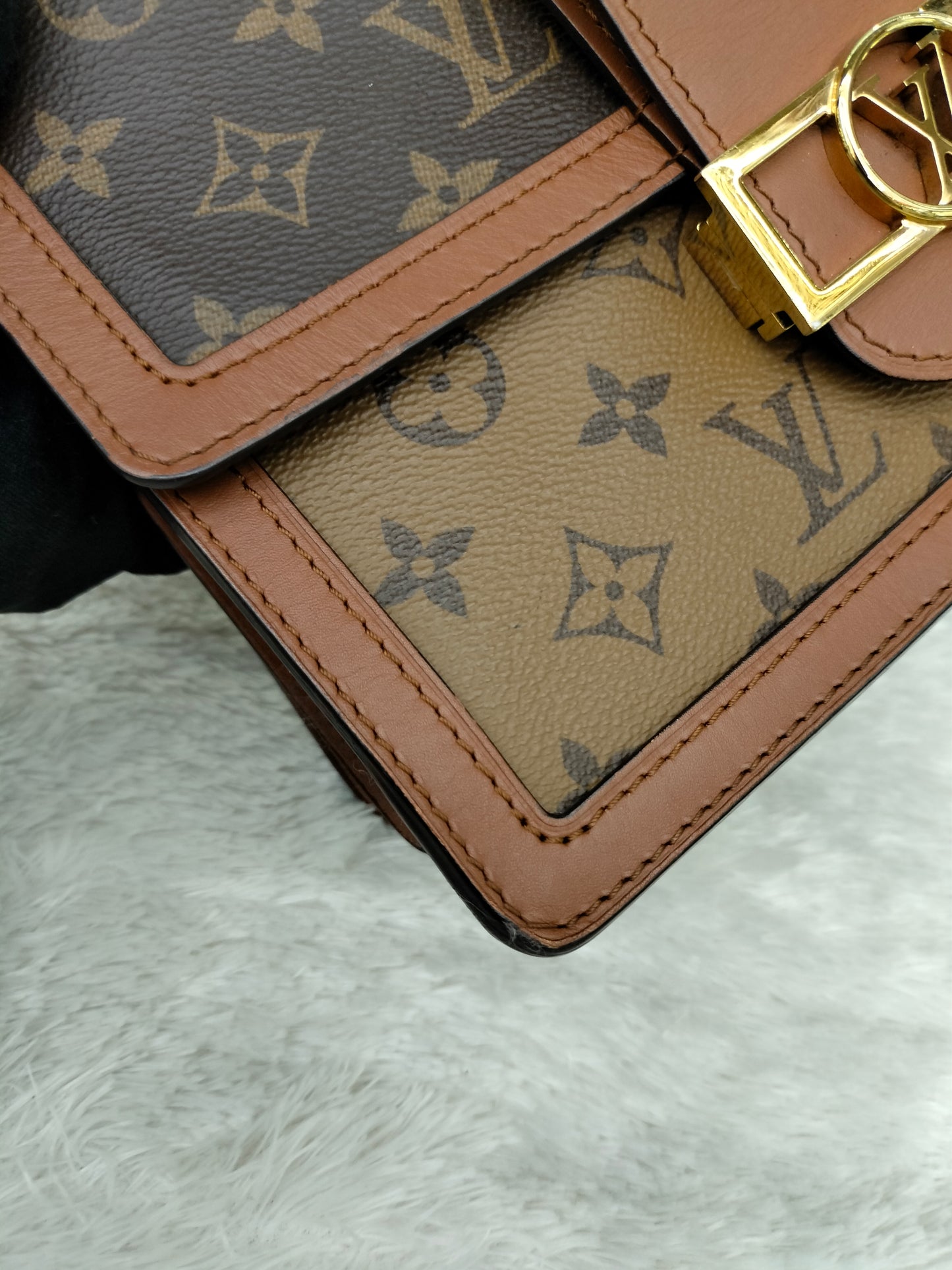 LV Dauphine MM Monogram Reverse 2020