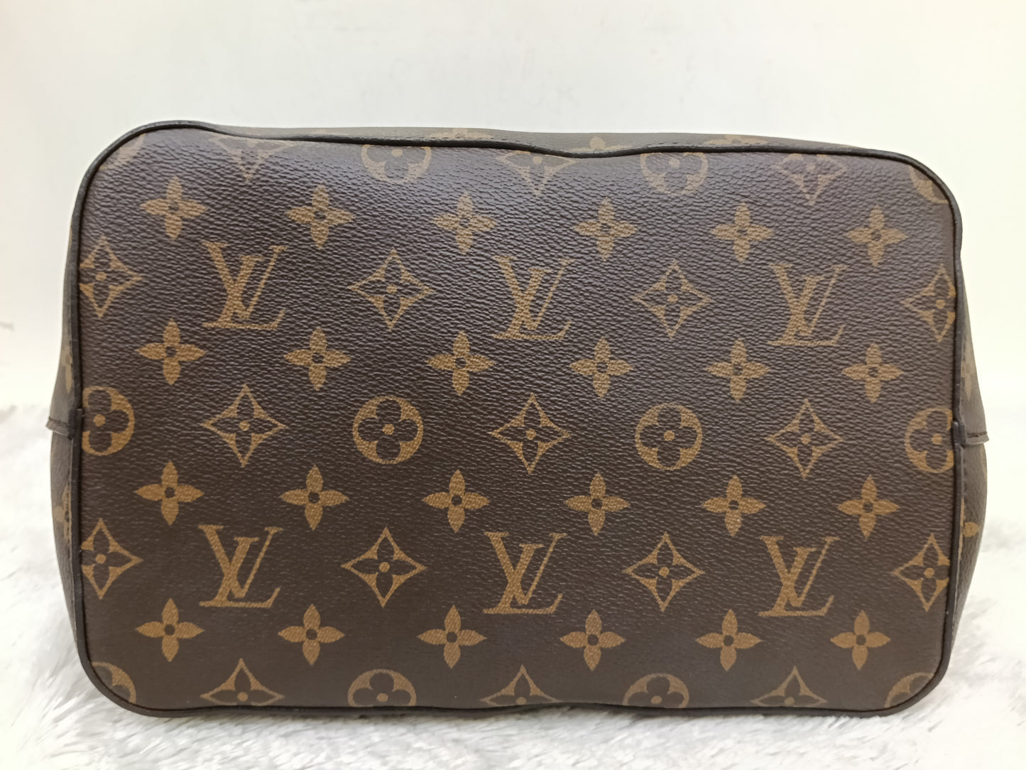 LV Neo Noe MM Monogram Caramel (CHIP)