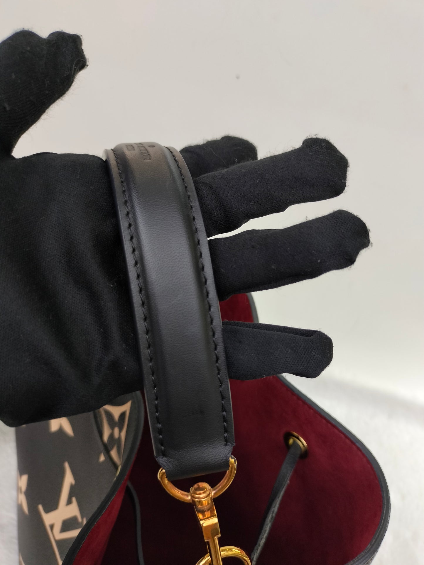 LV Neo Noe MM Monogram Empreinte Noir Creme (CHIP)