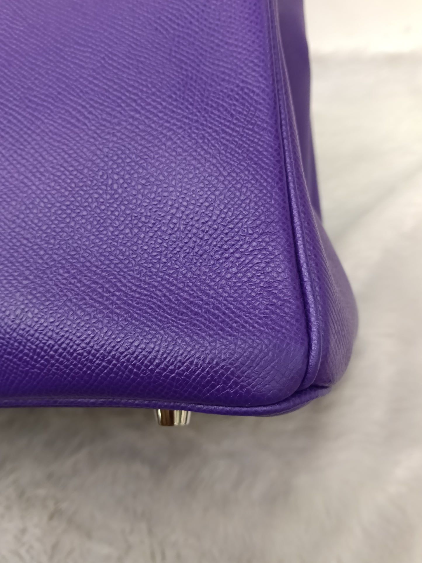 B35 Epsom Ultraviolet PHW #P square