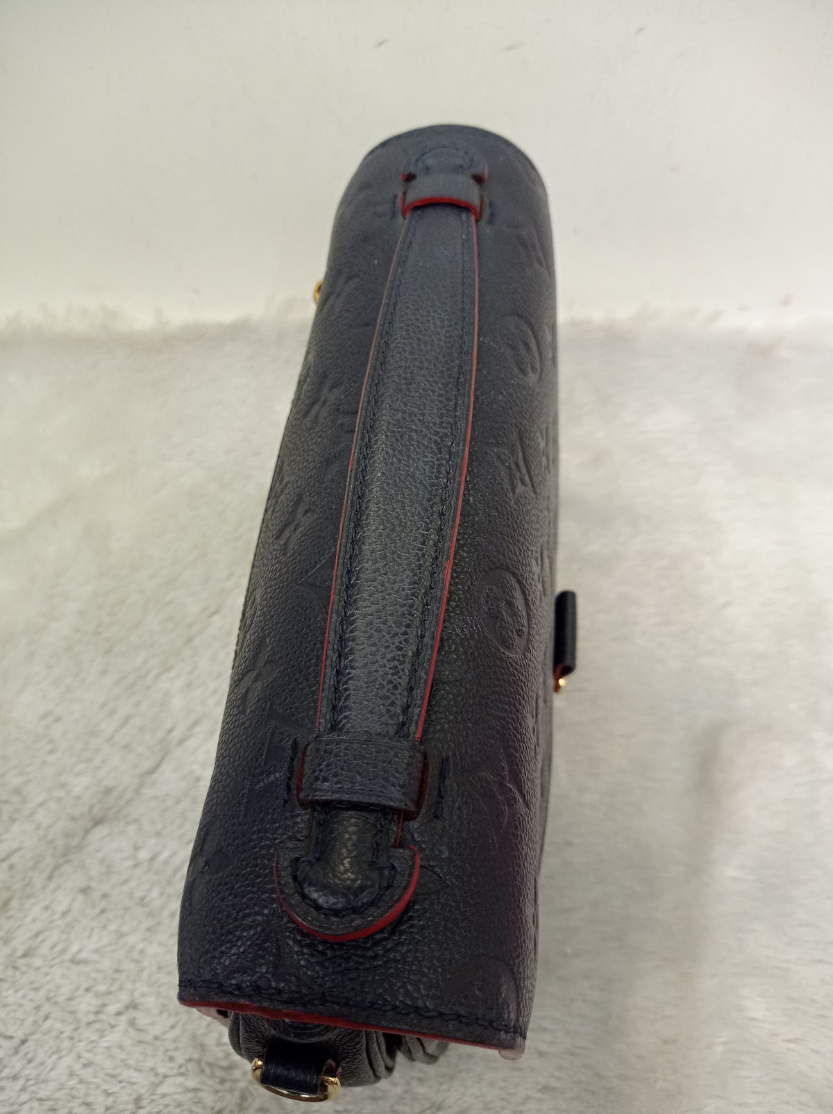 LV Metis Empreinte Marine Rouge 2019