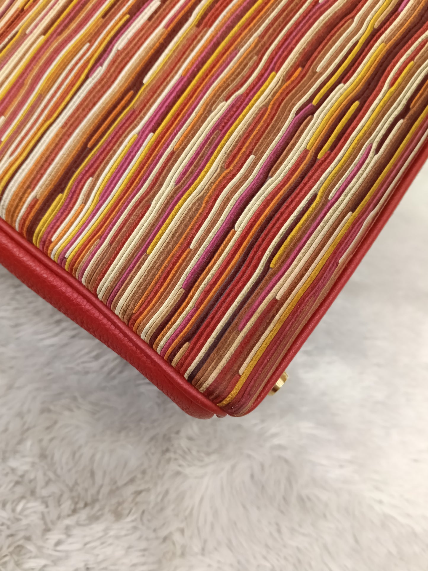 K32 Vibrato Rouge Vif GHW #G square