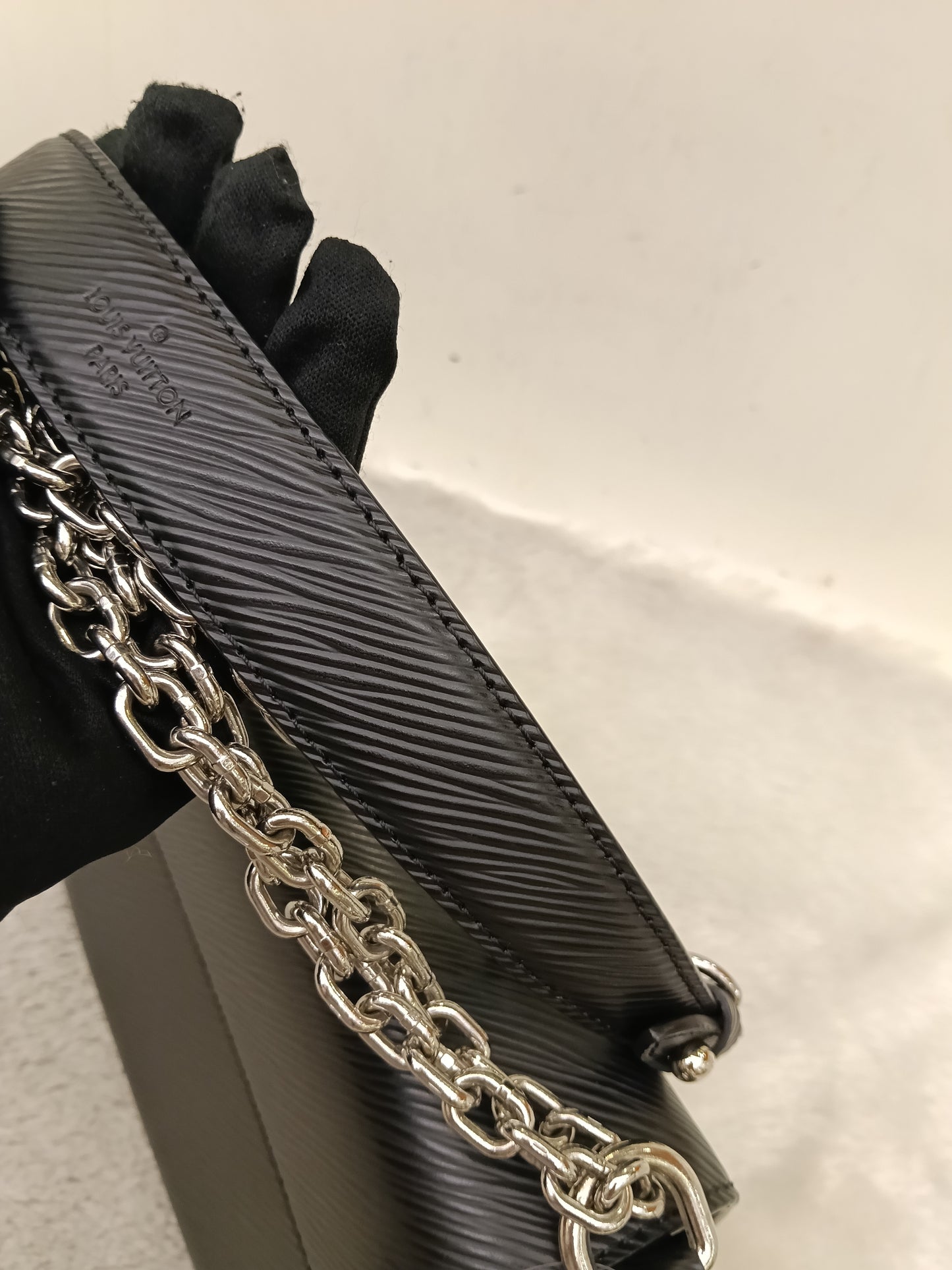 LV Twist MM Epi Black 2016