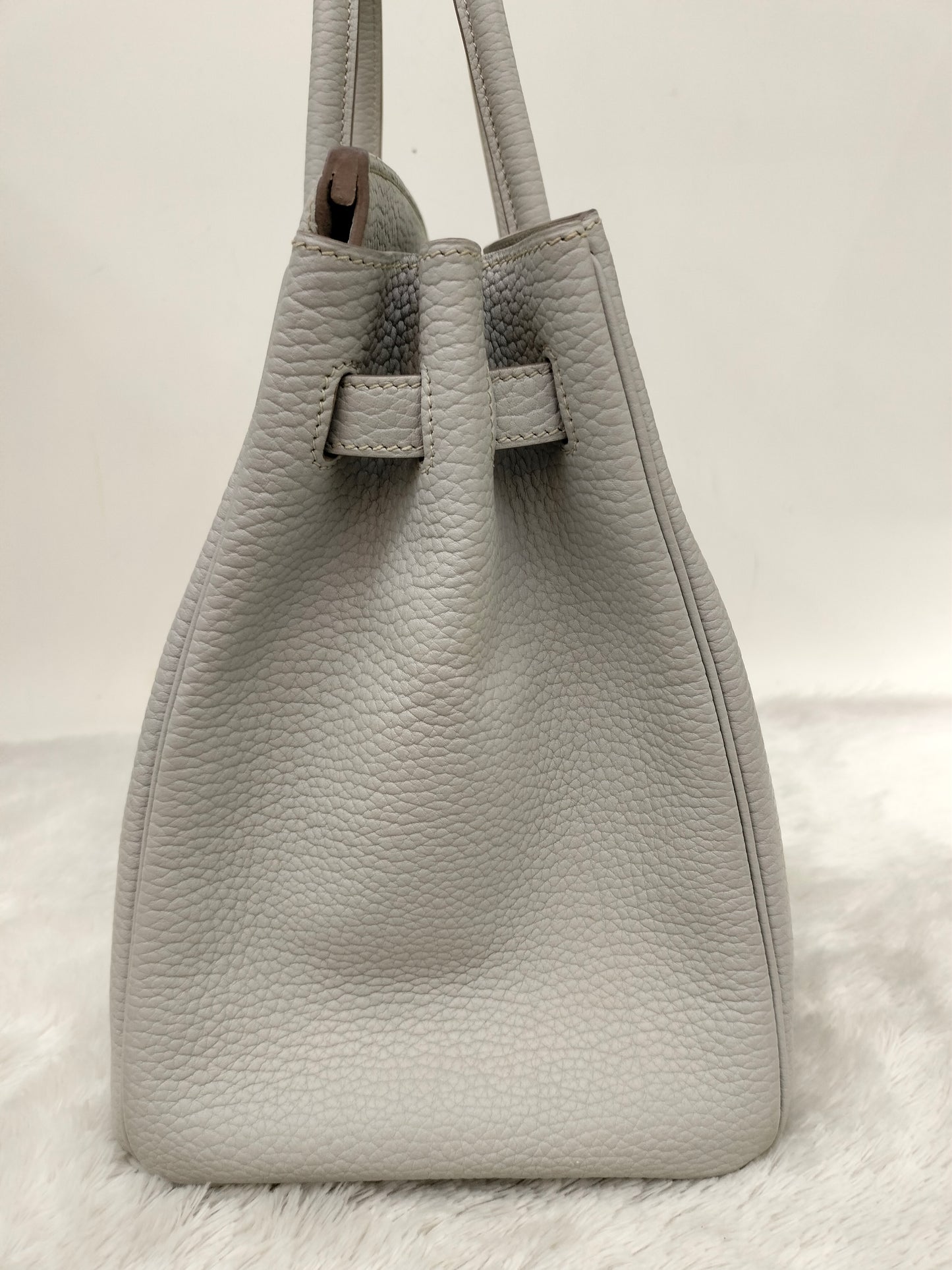 B35 Fjord Gris Perle PHW #Q square