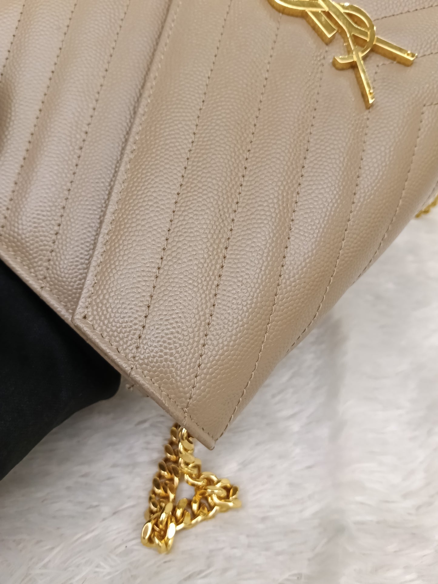 YsL WOC 22 Cassandre Chevron Grained Dusty Grey GHW 2019