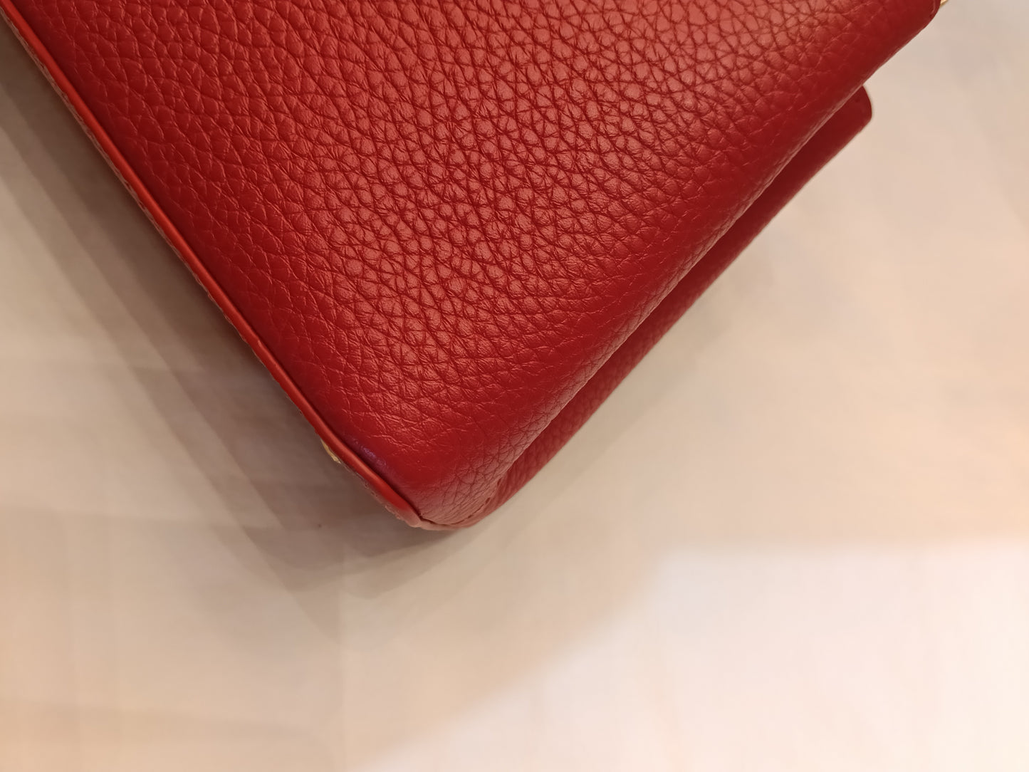 LV Capucines Mini Taurillon Scarlet 2020