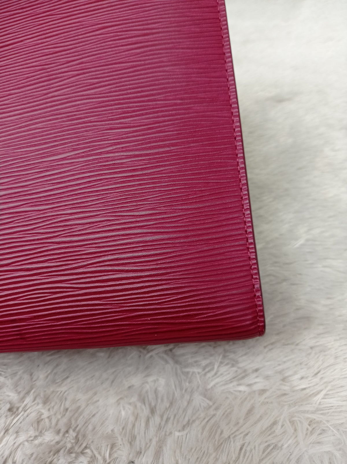LV Toiletry Pouch 26 Epi Fuchsia 2019