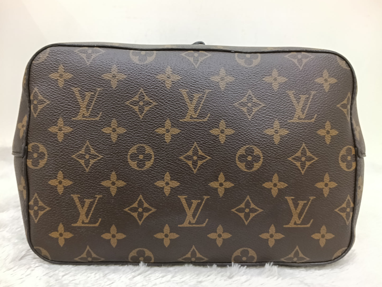 LV Neo Noe MM Monogram Caramel (CHIP)