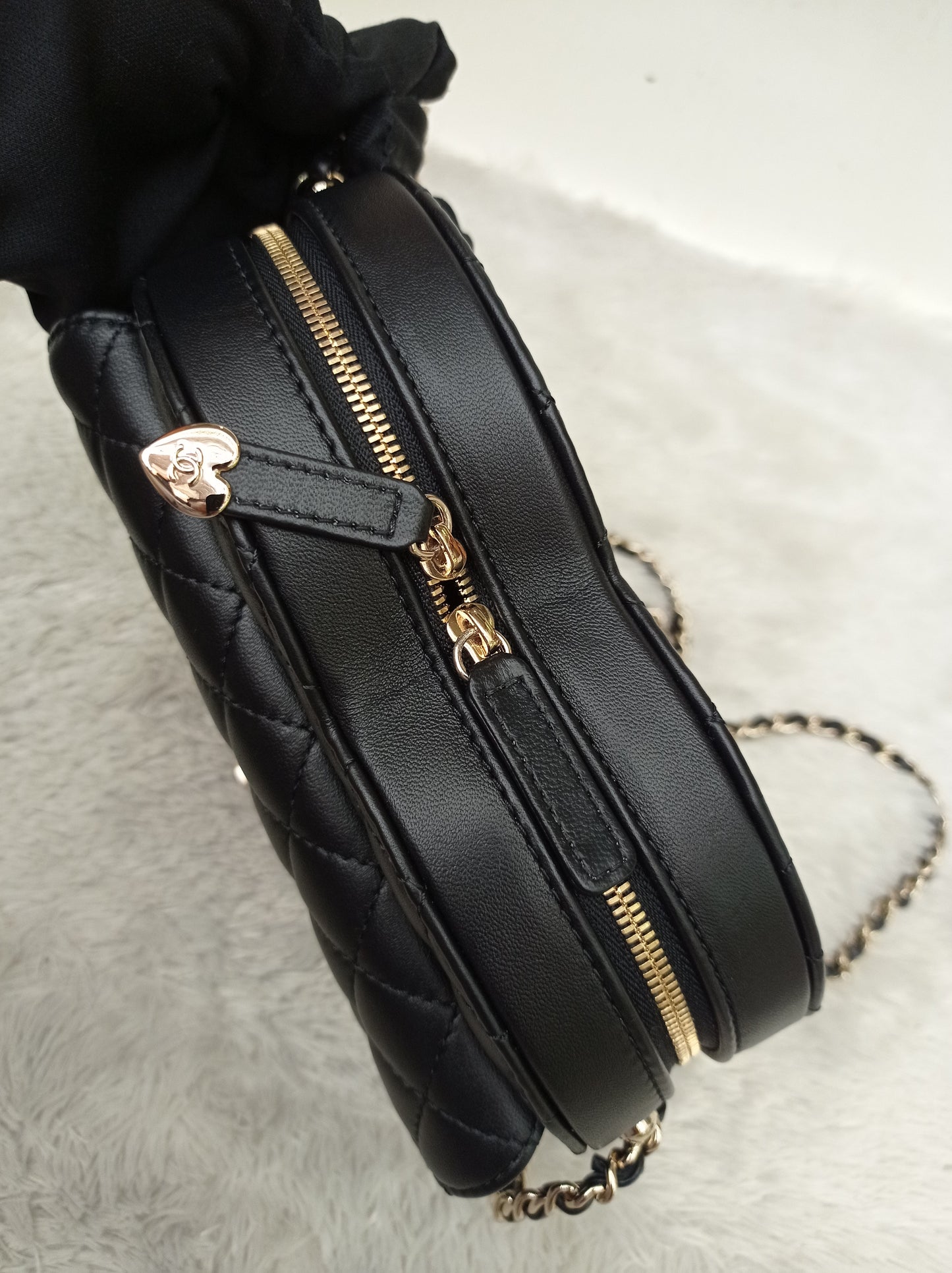 *NEW* Chanel 22S Large Heart Bag Lamb Black LGHW 2025 (CHIP)