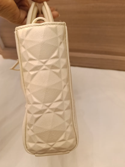 Dior Lady D'Joy Medium Cannage Diamond Latte 2022