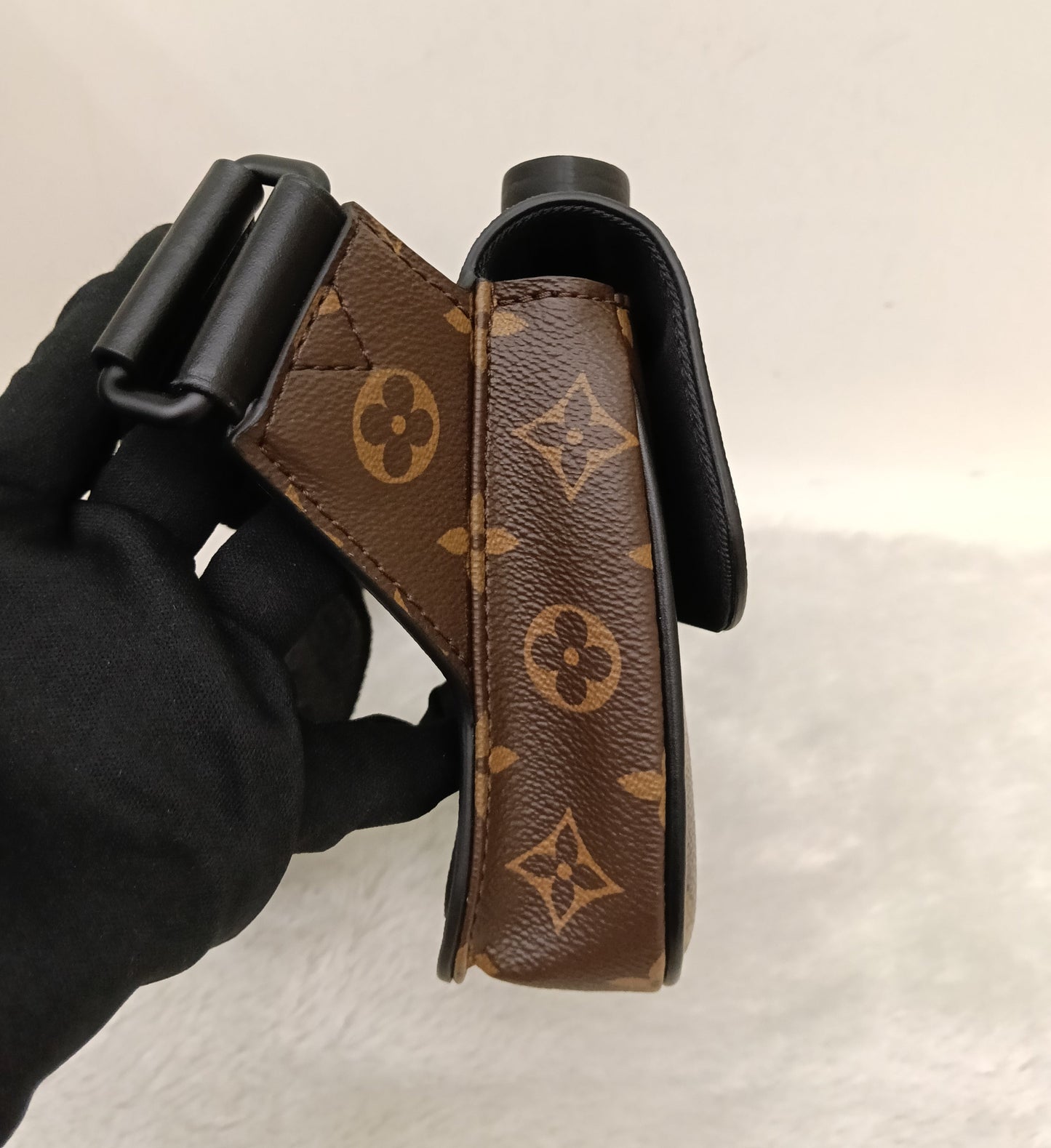 LV S Lock Waist Bag Monogram Macassar (CHIP)