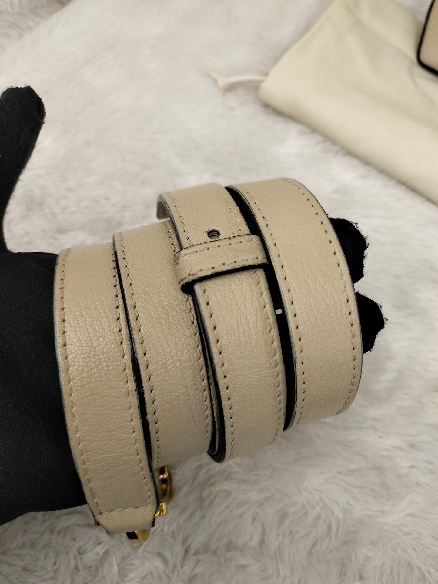 Loewe Puzzle Small Edge Angora GHW 2021