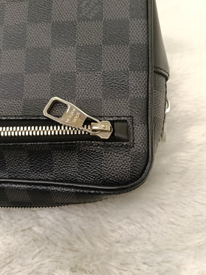 LV Kasai Clutch Graphite 2018