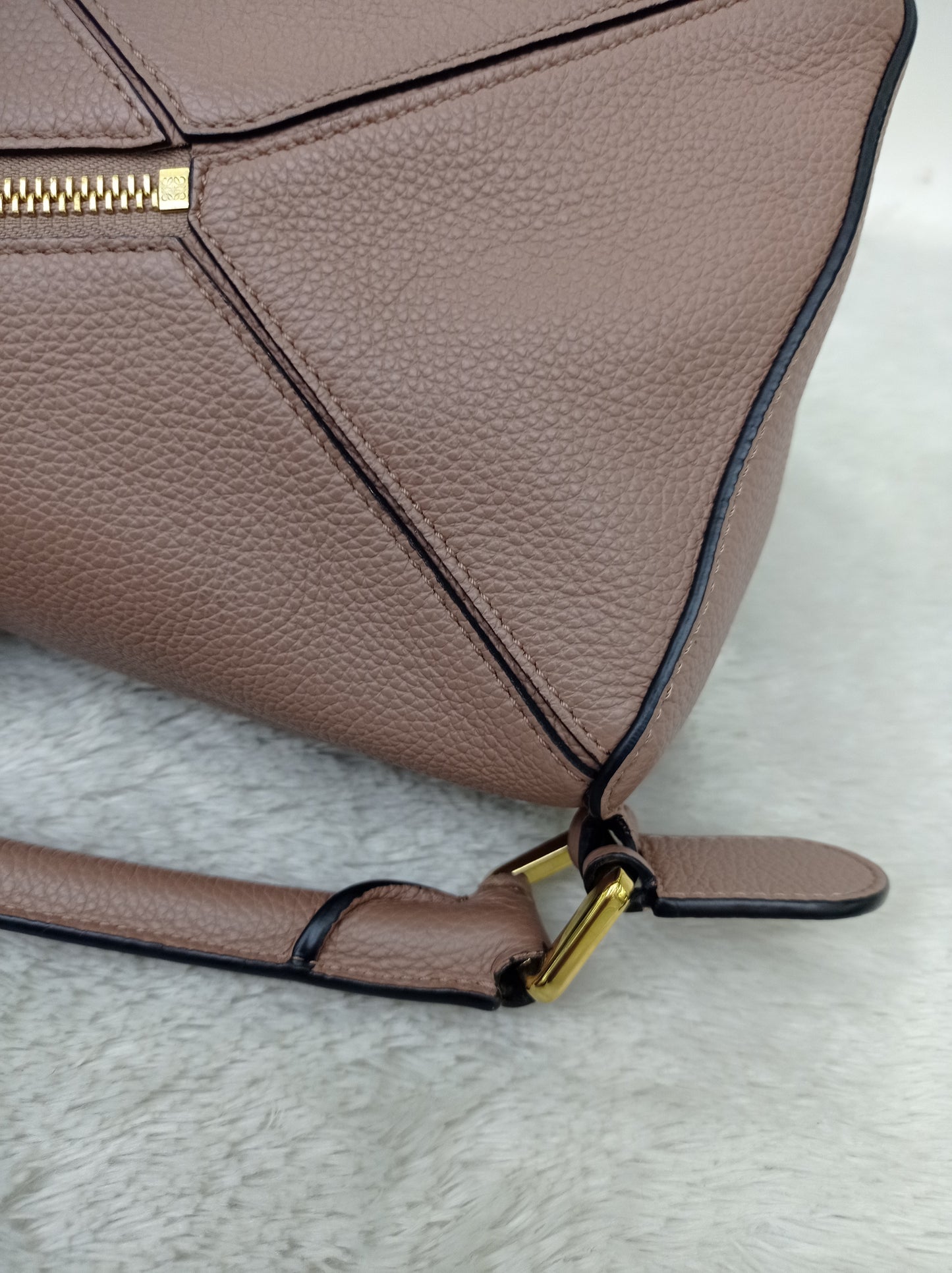 Loewe Puzzle Small Grained Dark Blush GHW 2021