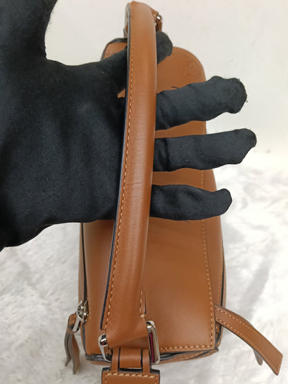 Loewe Puzzle Small Calfskin Tan SHW 2022