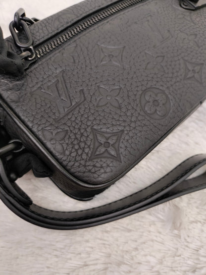 LV Pochette Volga Monogram Taurillon Empreinte Noir 2020