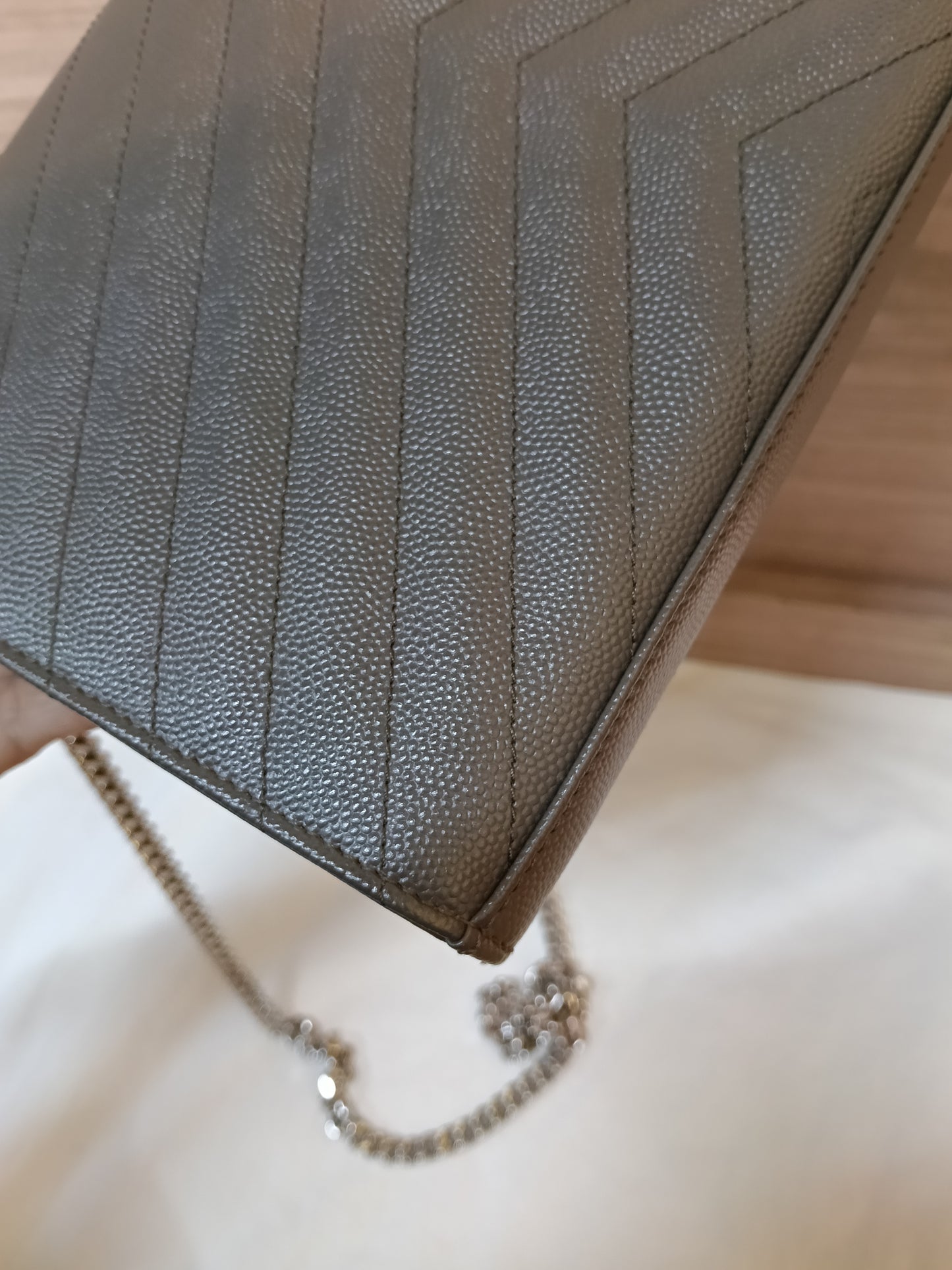 YsL WOC 22 Matelasse Monogramme Grained Grey SHW 2018
