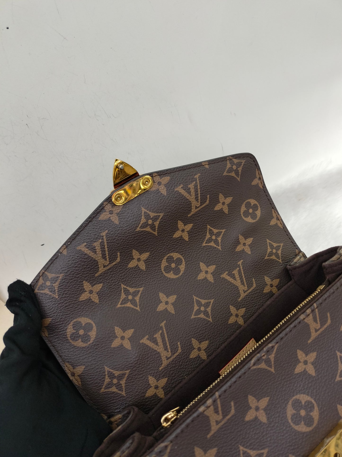 LV Metis East West Monogram (CHIP)