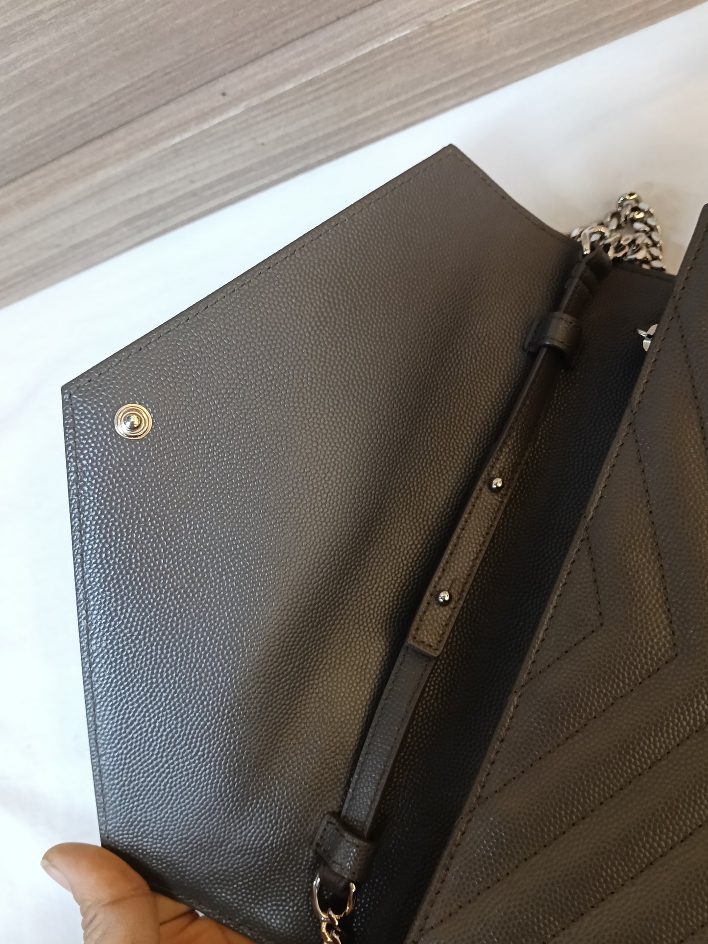 YsL WOC 22 Matelasse Monogramme Grained Grey SHW 2018