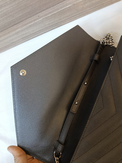 YsL WOC 22 Matelasse Monogramme Grained Grey SHW 2018