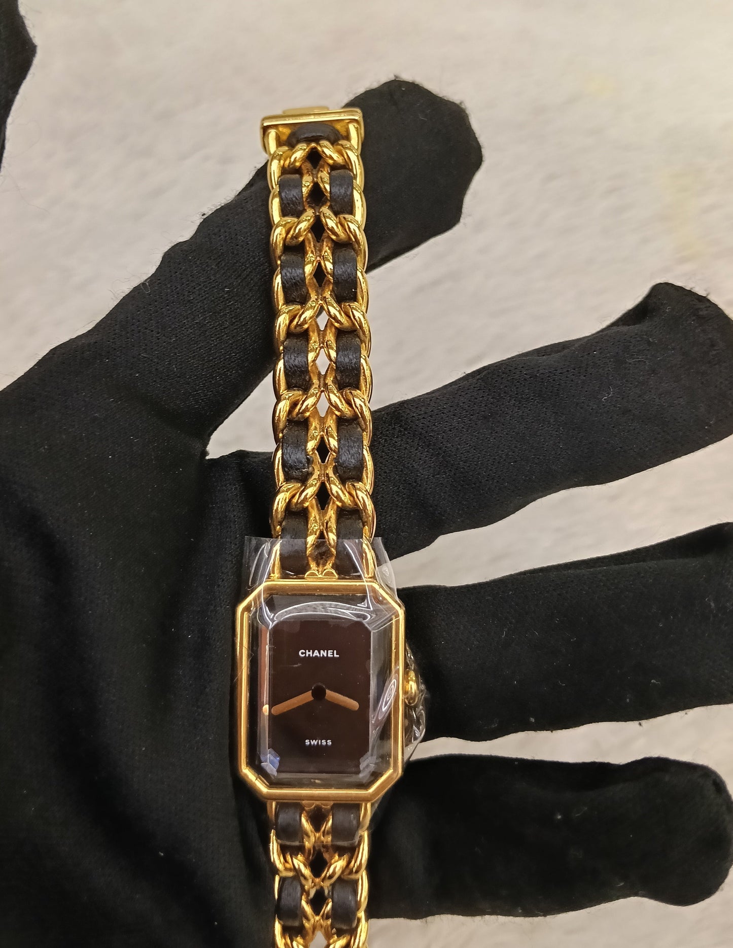 Chanel Premiere Watch Black GHW size M