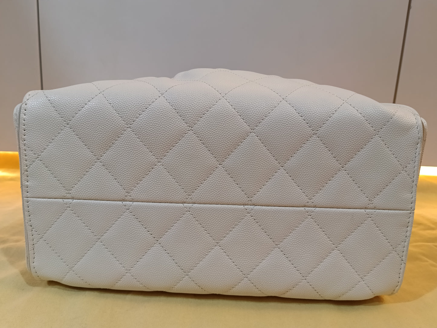 Chanel C25 Small Caviar White GHW 2025 (CHIP)