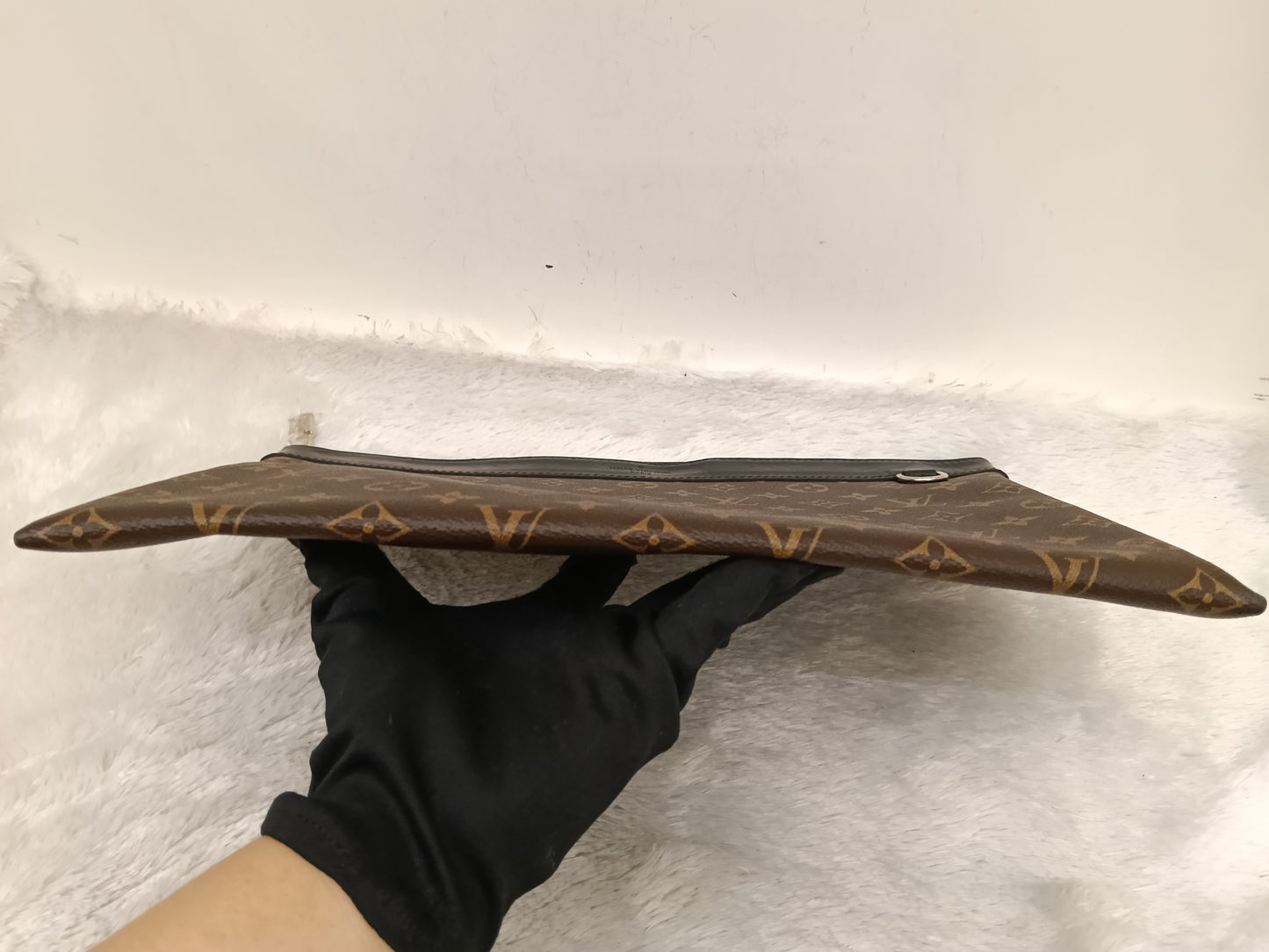LV Pochette Discovery GM Monogram Macassar 2020