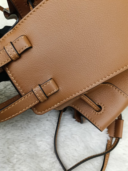 Loewe Hammock Mini Tan SHW 2024