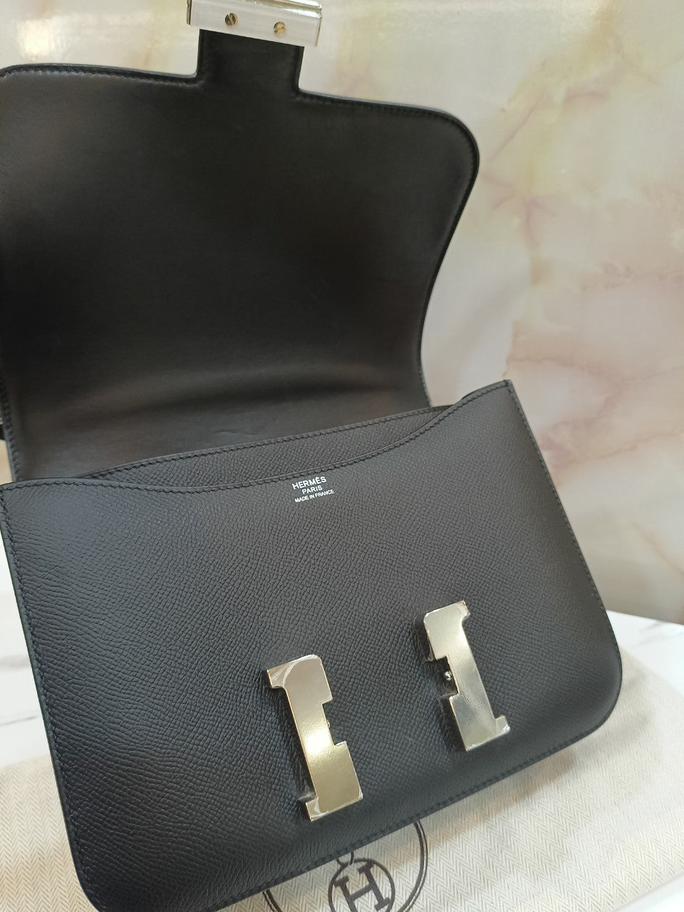 Hermes Constance 24 Epsom Noir PHW #D