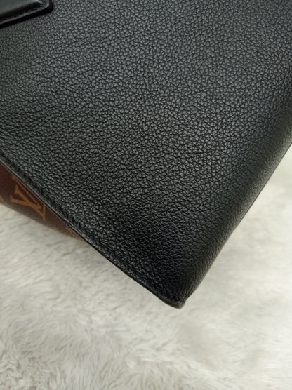 LV On My Side MM Monogram Grained Noir Brown 2019