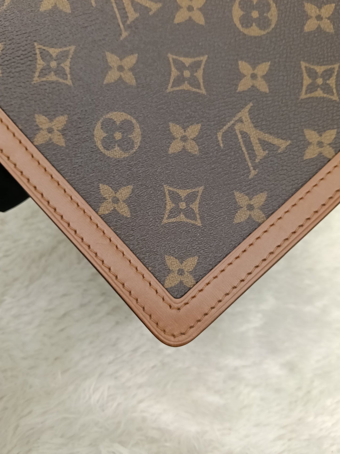 LV Dauphine MM Monogram Reverse (CHIP)
